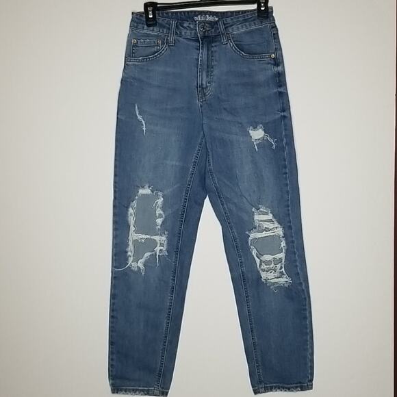 Wild Fable Jeans 2 high rise mom Light wash destroyed - Picture 2 of 8